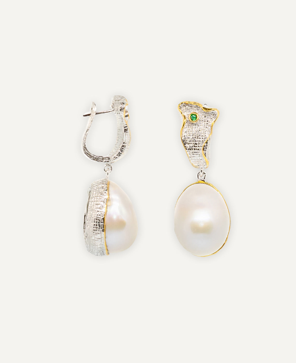 Musa Pearl Earrings