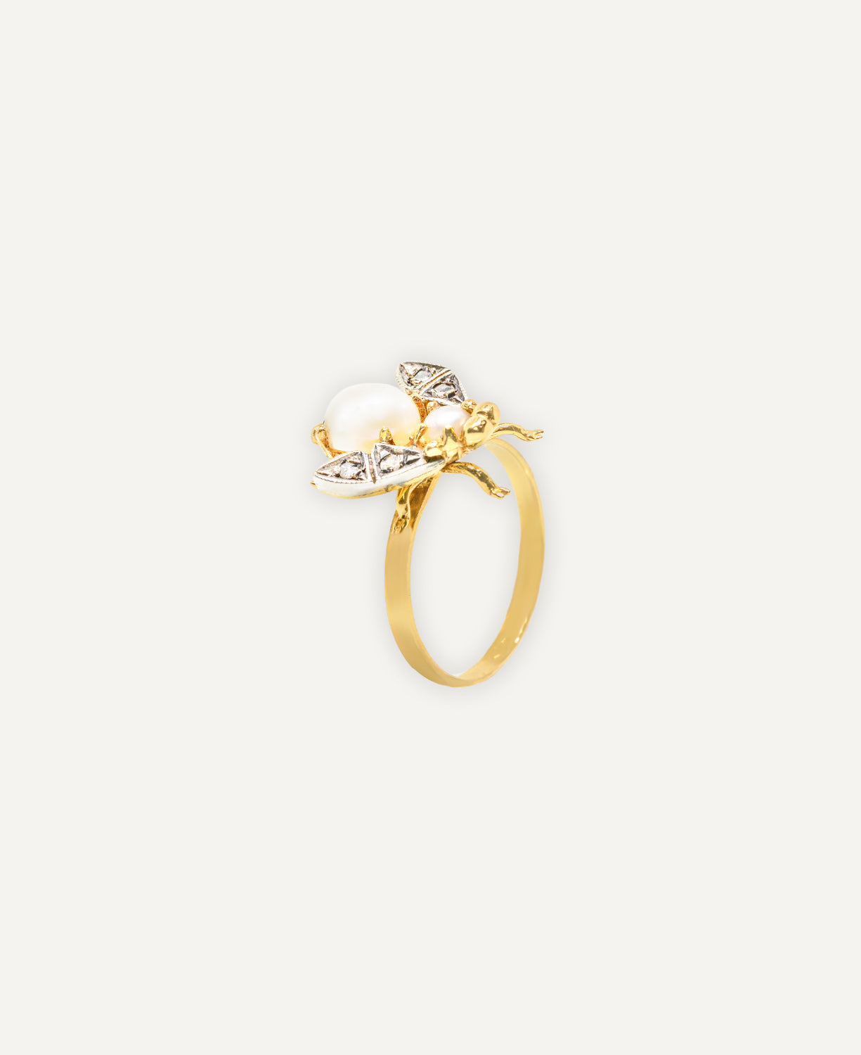 Pearl Fly Ring
