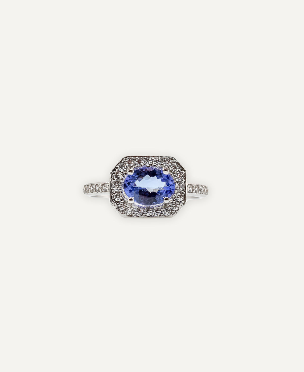 Vintage Diamond and Tanzanite Ring