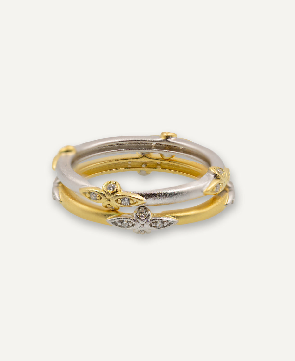 Anillo Plata Flor Contraste Oro