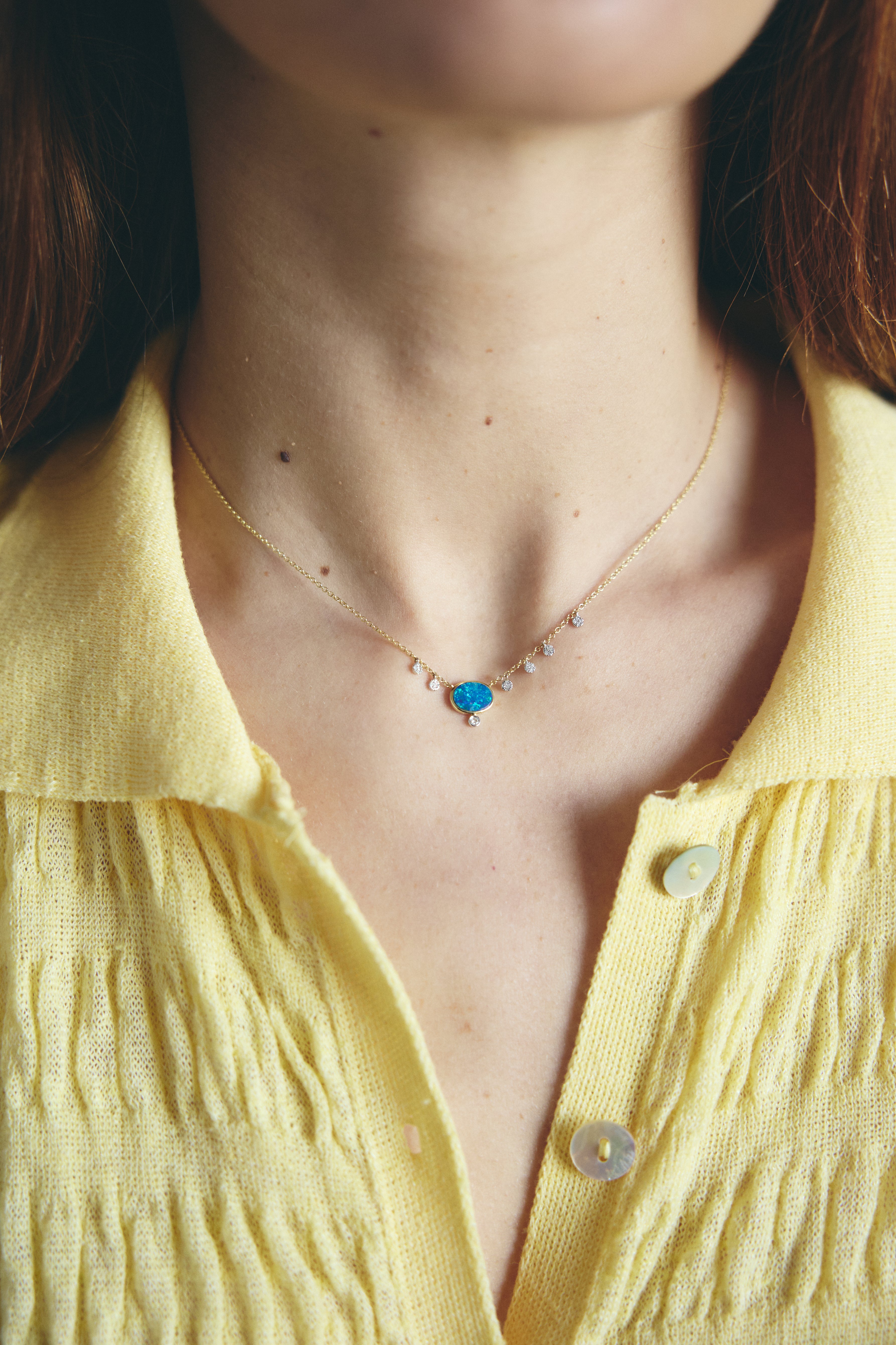 Collar Azraq