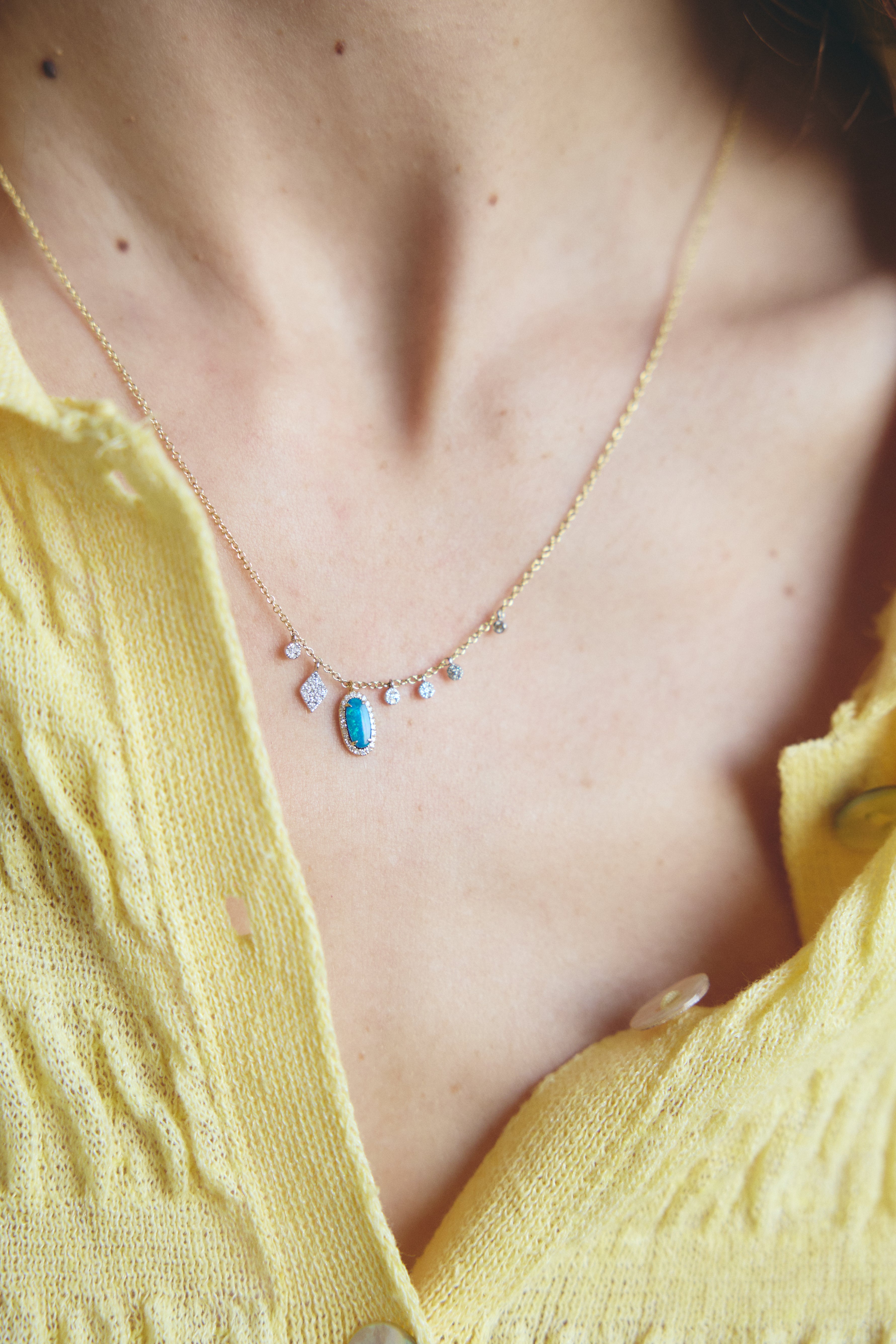 Collar Ópalo Ovalado